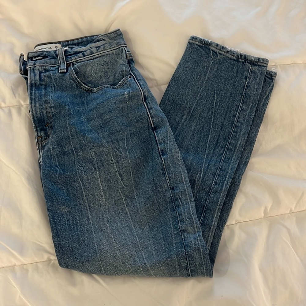Abercrombie Curve Love High Rise Mom Jeans